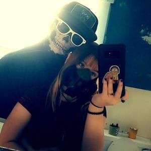 Meet your Posher, Scarlet